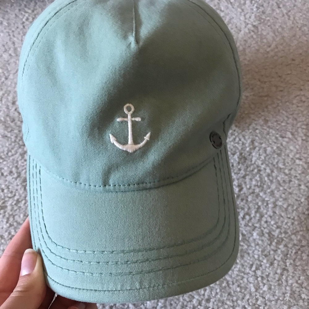 NWOT Roxy Baseball Hat with Anchor Embroidered